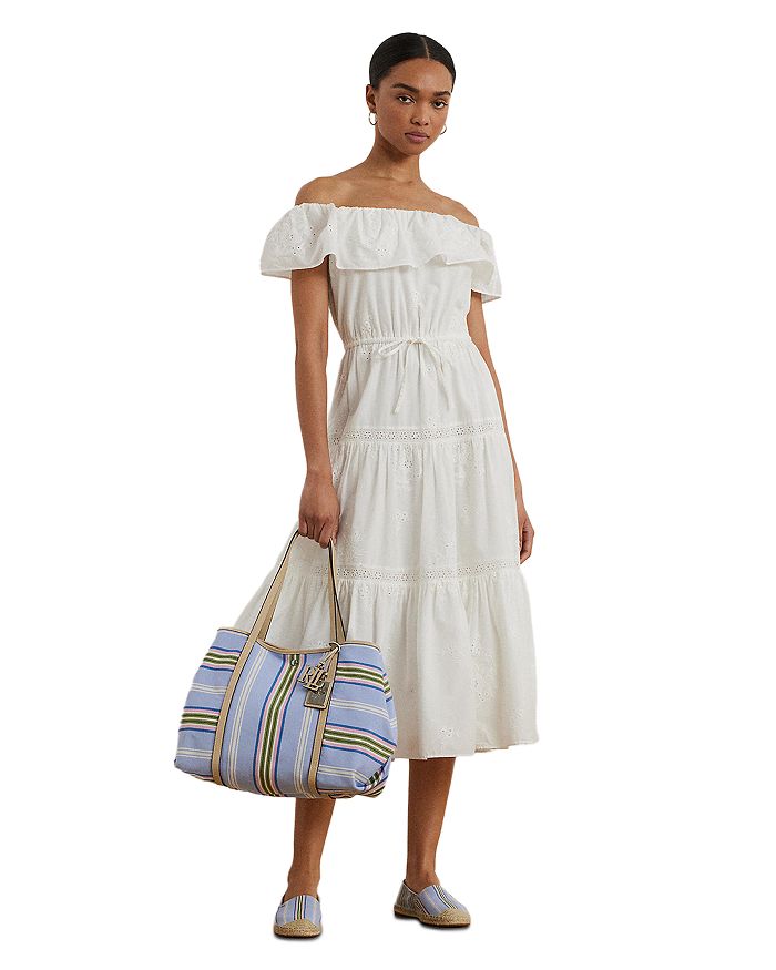 Хлопковое платье с открытыми плечами и ярусами Ralph Lauren, белый
Хлопковое платье с открытыми плечами и ярусами Ralph Lauren, белый