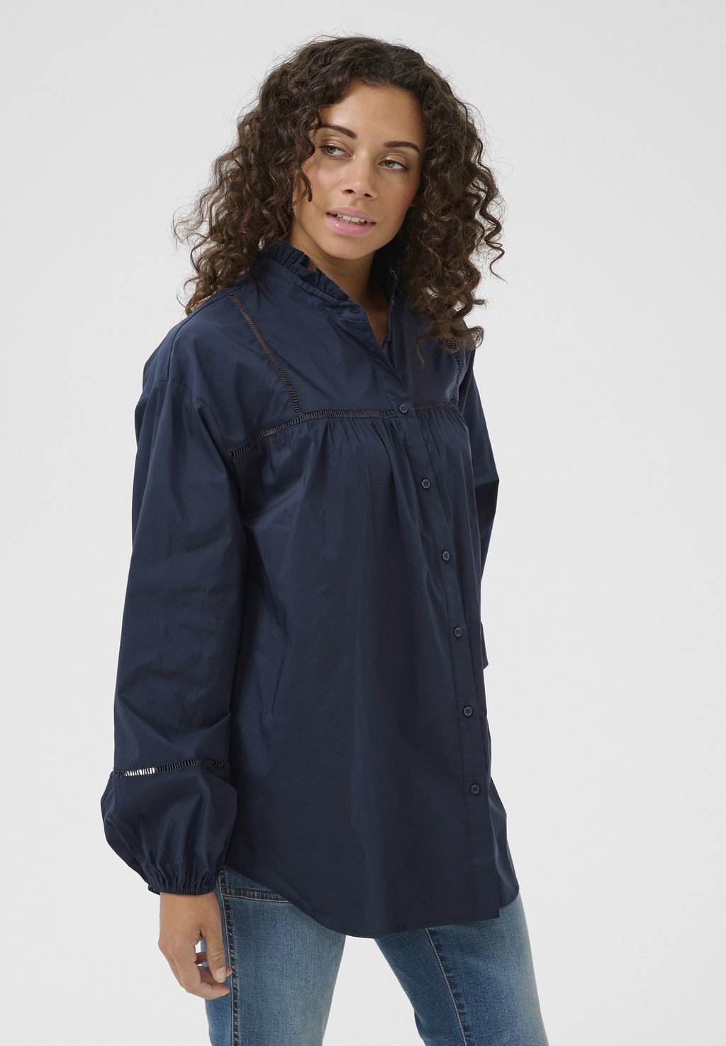 Блузка на пуговицах CUZETA ANTOINETT Culture, синий
Блузка на пуговицах CUZETA ANTOINETT Culture, синий