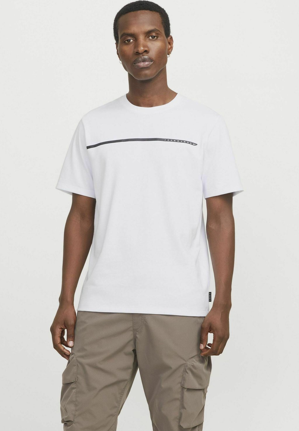 Рубашка с принтом RUNDHALSAUSSCHNITT Jack & Jones, белый
Рубашка с принтом RUNDHALSAUSSCHNITT Jack & Jones, белый