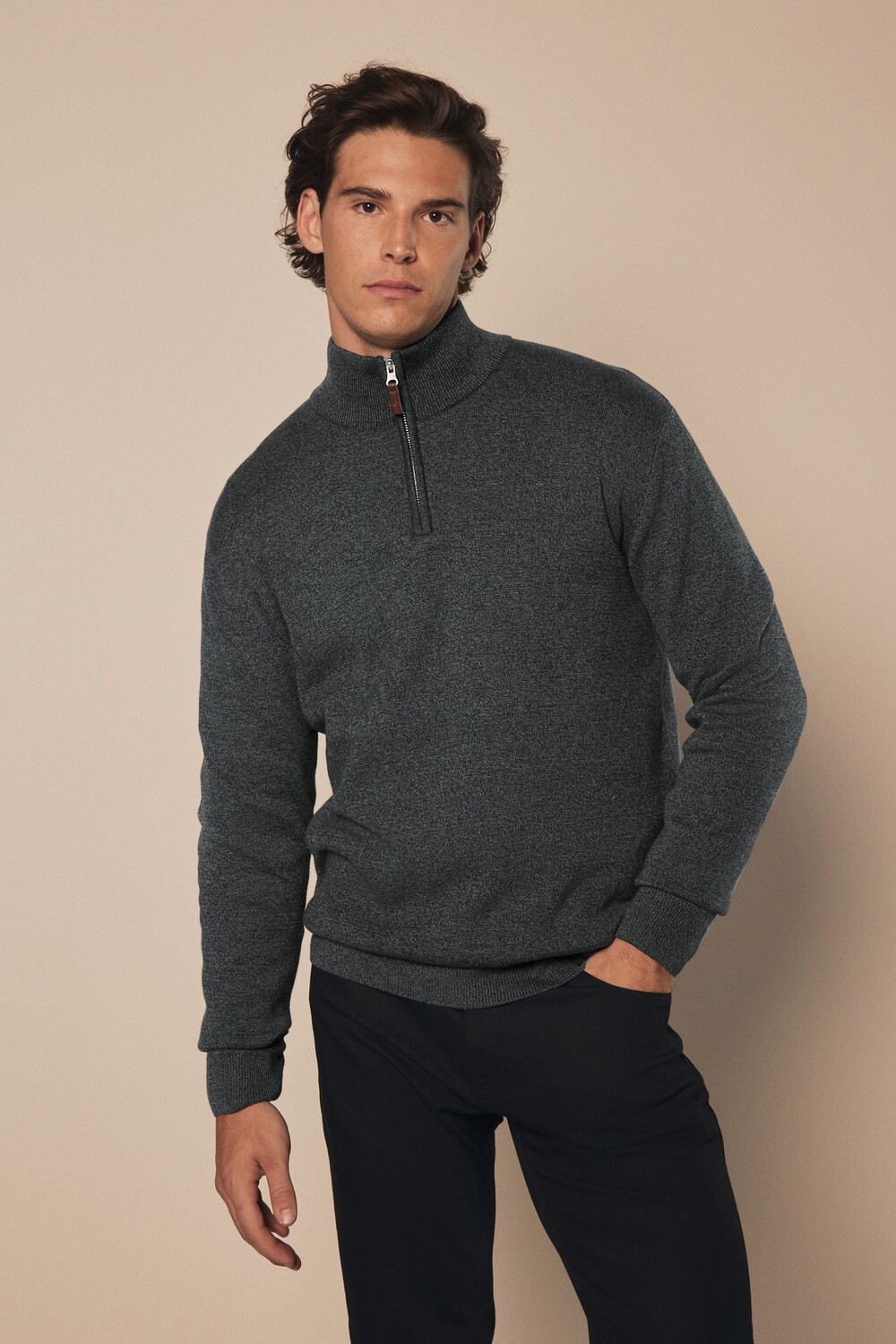 Джемпер прямого кроя из 100% хлопка премиум класса с застежкой молнией на воротнике Next, серый
Джемпер прямого кроя из 100% хлопка премиум класса с застежкой молнией на воротнике Next, серый