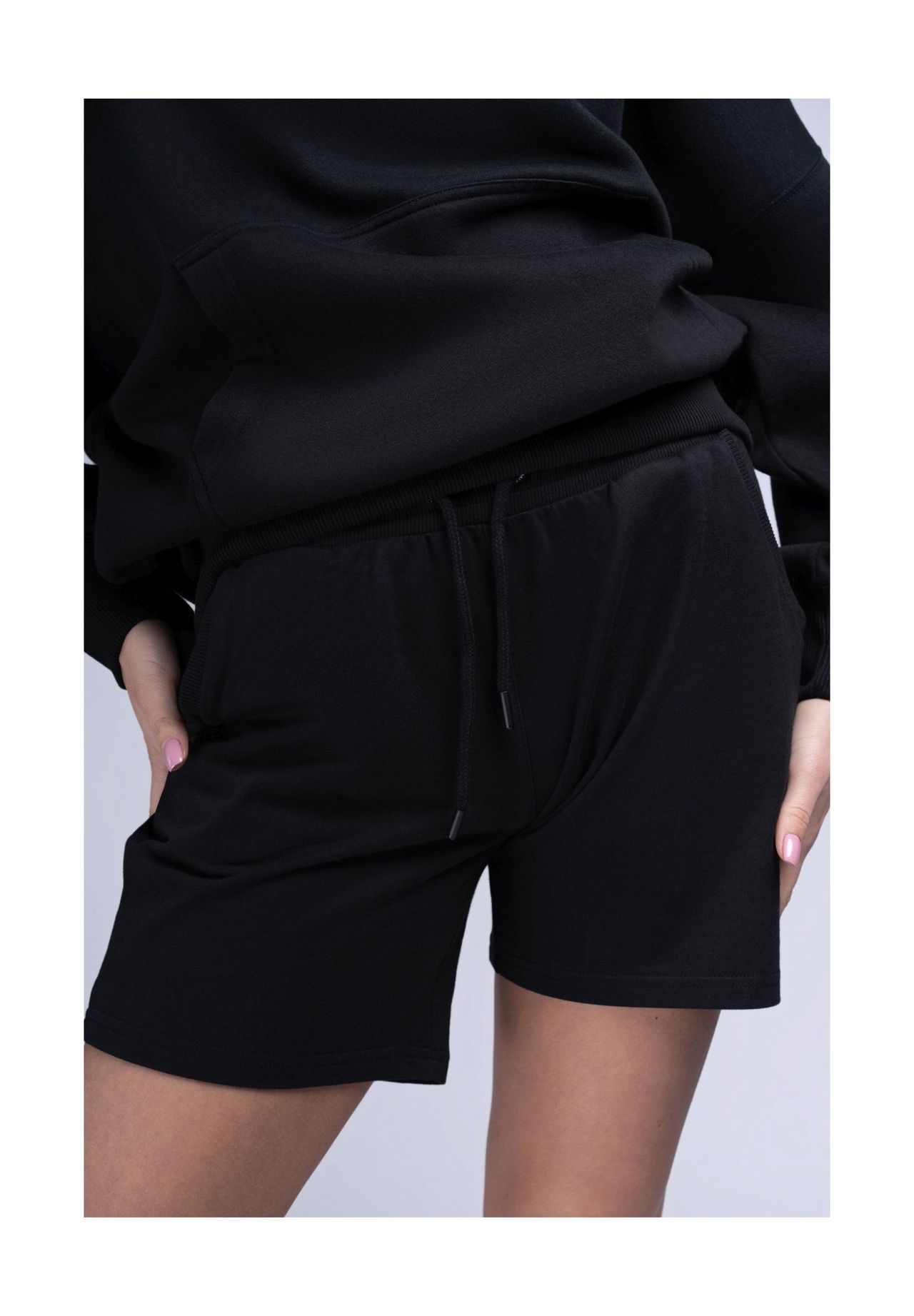 Женские шорты BATTLESDEN LONSDALE, черно-белый
Женские шорты BATTLESDEN LONSDALE, черно-белый