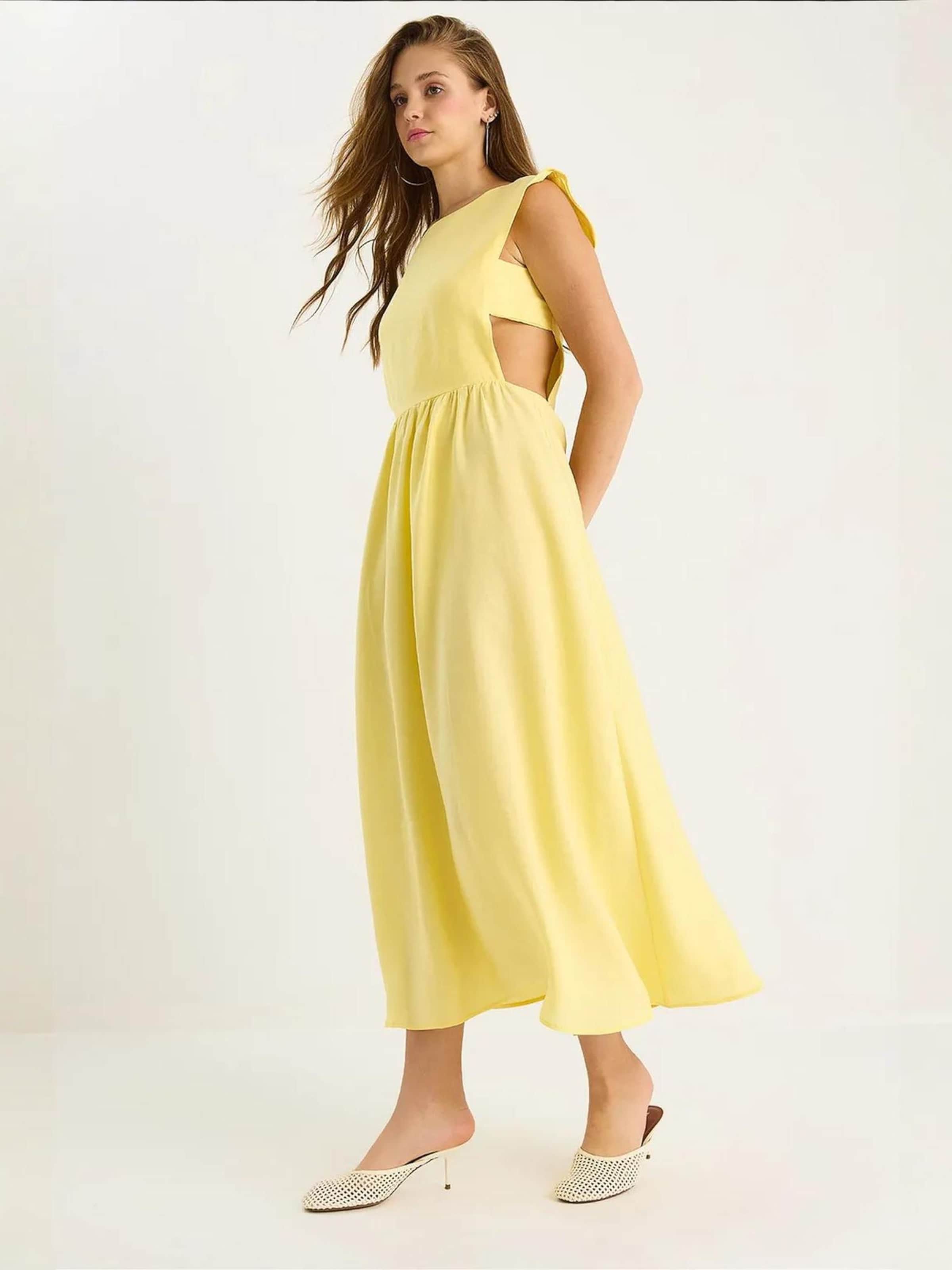 Bianco Lucci Платье лимонно-желтого цвета
Bianco Lucci Платье лимонно-желтого цвета