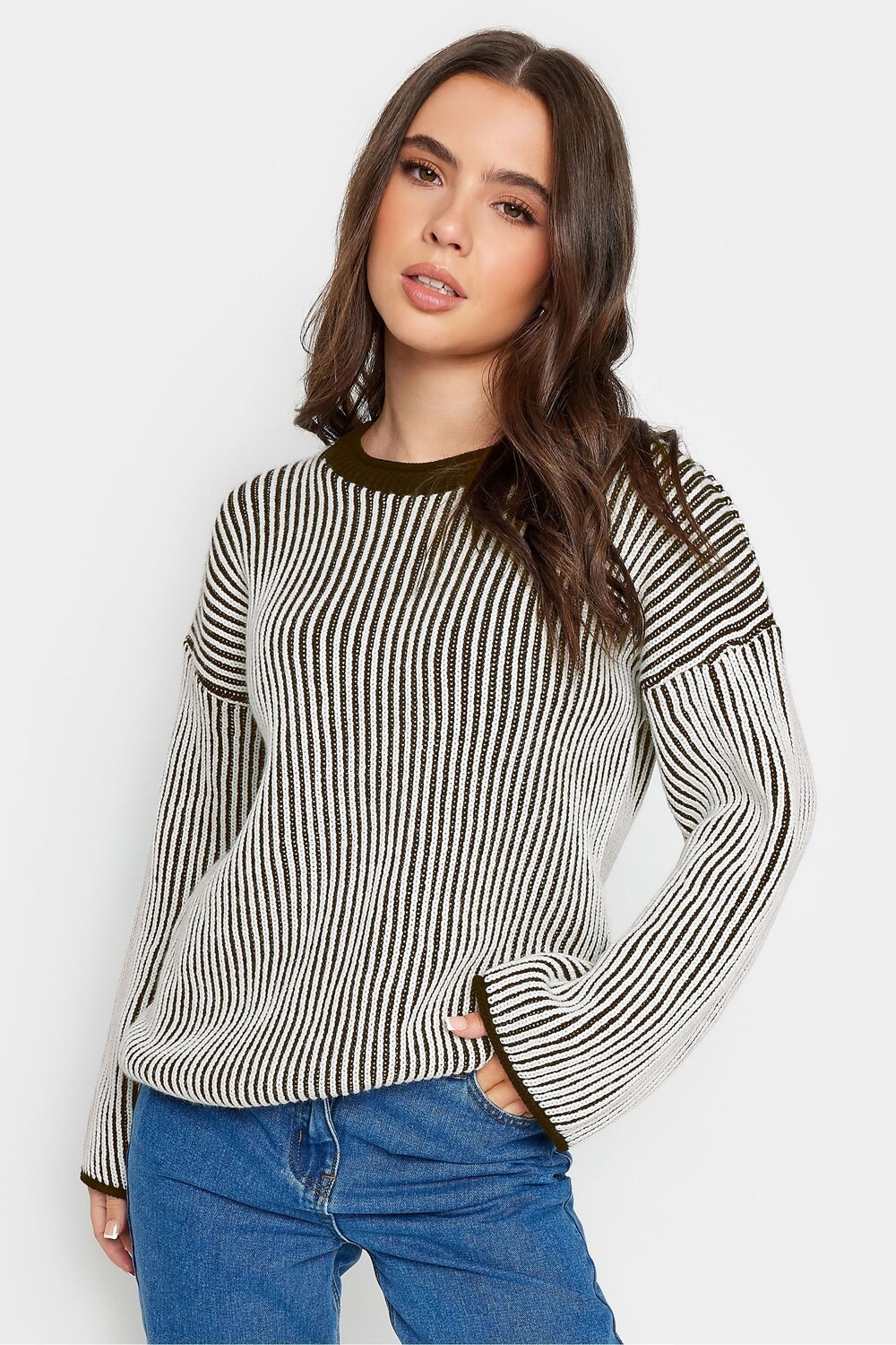 Широкий свитер с ребристым воротником Pixiegirl Petite, черный
Широкий свитер с ребристым воротником Pixiegirl Petite, черный