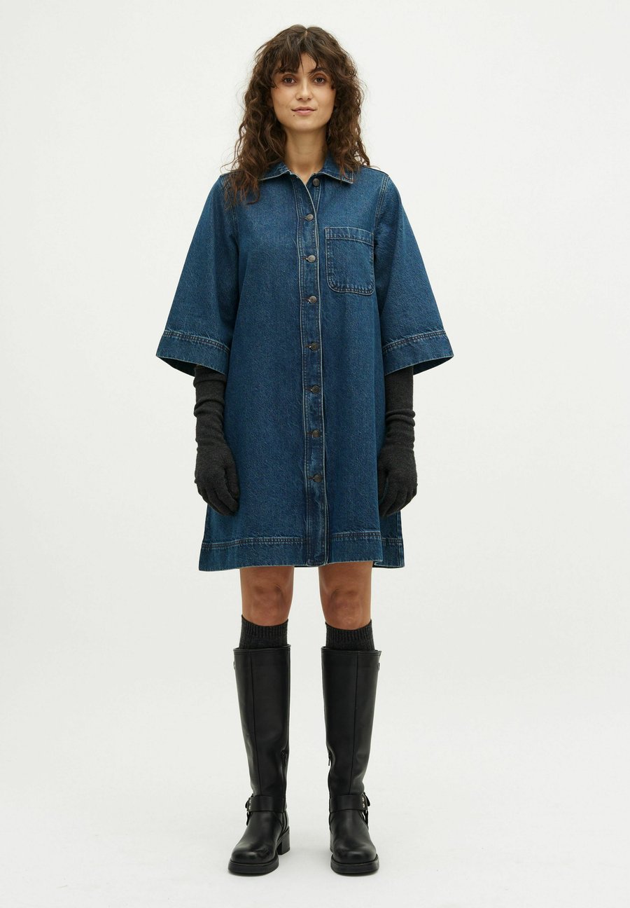 Платье Global Funk MERA-G, Mud Stone Wash/Blue
Платье Global Funk MERA-G, Mud Stone Wash/Blue