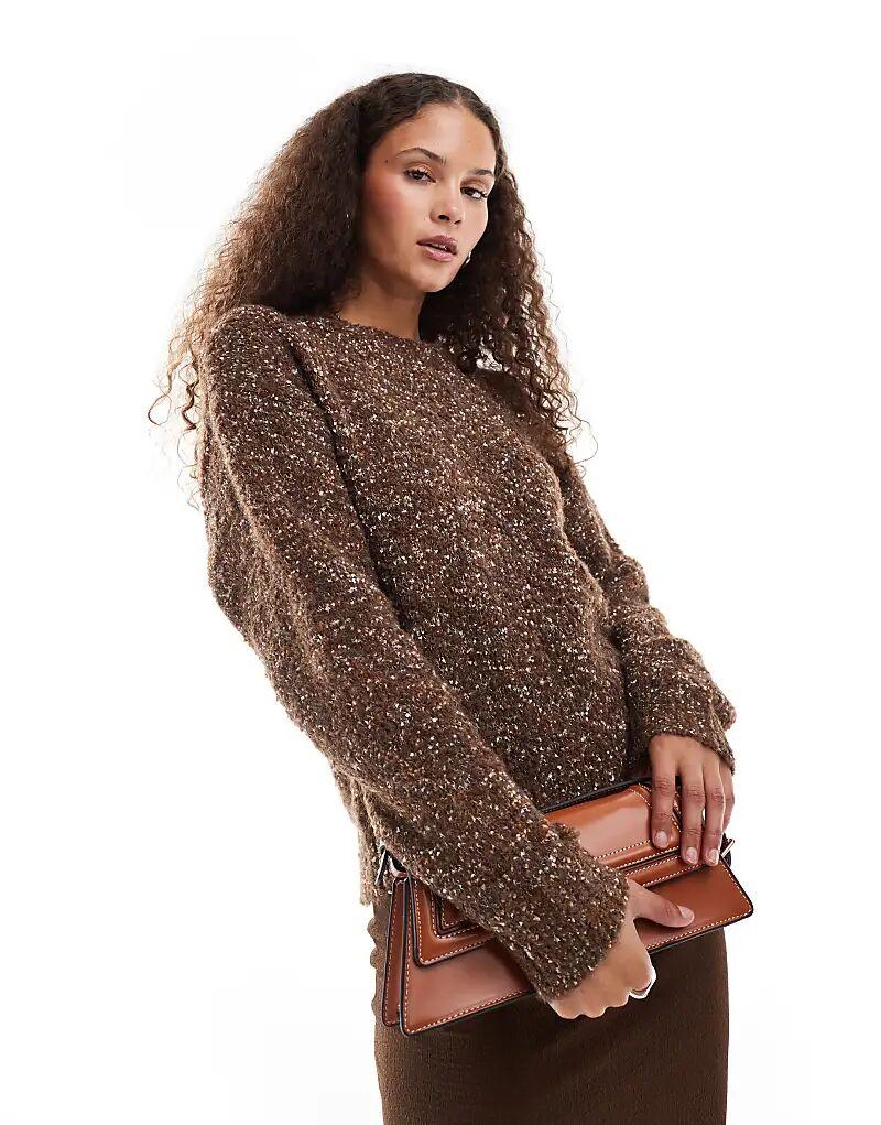 Джемпер свободного кроя с круглым вырезом темно-коричневого цвета Urban Revivo
Джемпер свободного кроя с круглым вырезом темно-коричневого цвета Urban Revivo