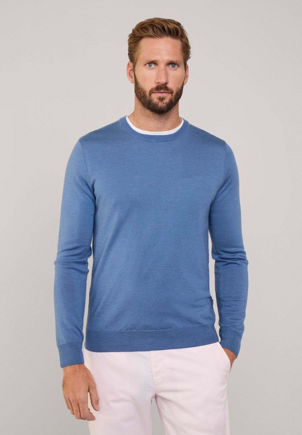 Свитер CREW Façonnable, темно-синий
Свитер CREW Façonnable, темно-синий