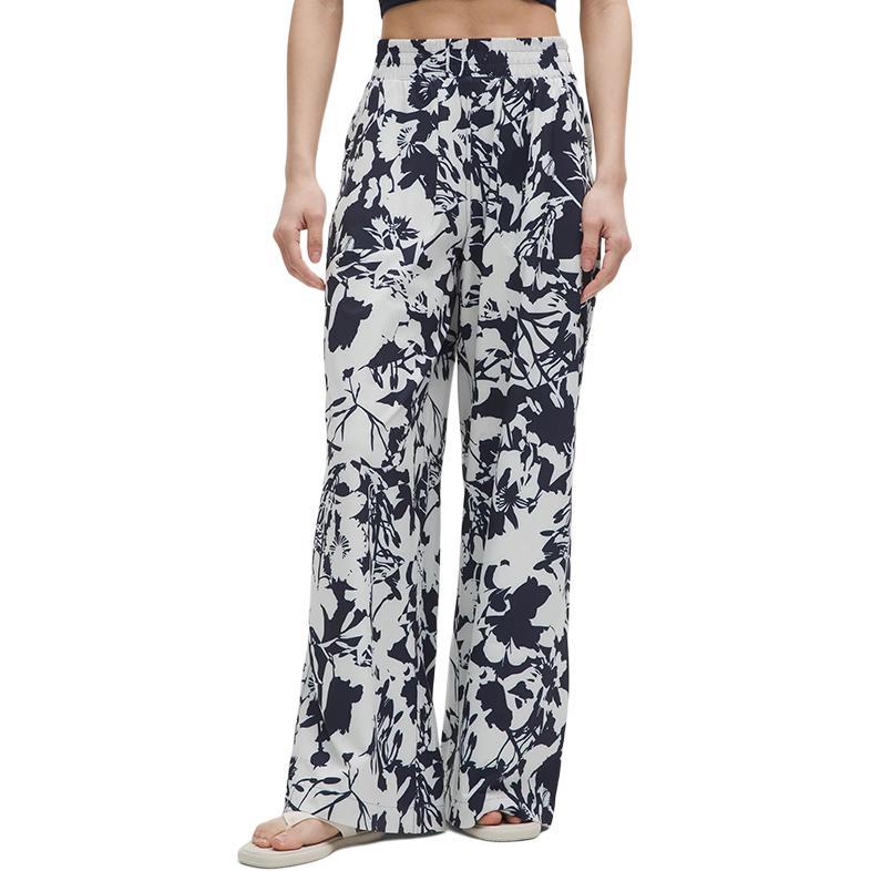 Lululemon Широкие брюки-кюлоты женские Steam Gray Unrestrained Blue Floral/WCBV
Lululemon Широкие брюки-кюлоты женские Steam Gray Unrestrained Blue Floral/WCBV