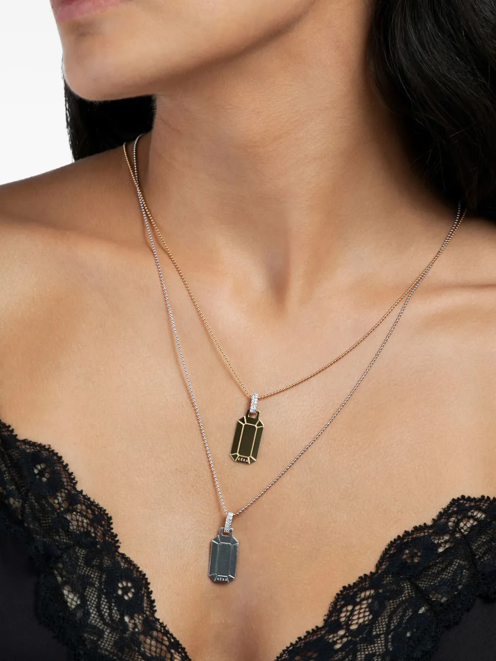 Колье Tokyo из белого золота с бриллиантами EÉRA, серебяный
Колье Tokyo из белого золота с бриллиантами EÉRA, серебяный