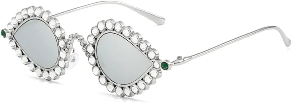 Солнцезащитные очки Diamond Peacock 2027 для женщин и мужчин, модные солнцезащитные очки в винтажном стиле панк с кристаллами, маленькие очки MTZJH, Silver
Солнцезащитные очки Diamond Peacock 2027 для женщин и мужчин, модные солнцезащитные очки в винтажном стиле панк с кристаллами, маленькие очки MTZJH, Silver