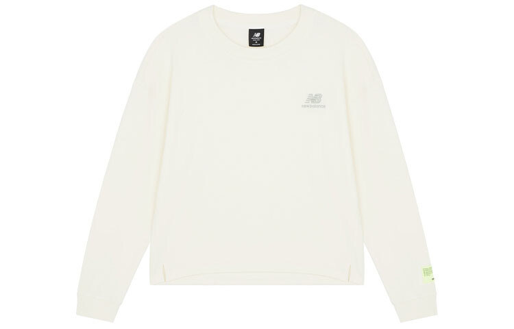 Футболка женская белая New Balance 
Футболка женская белая New Balance