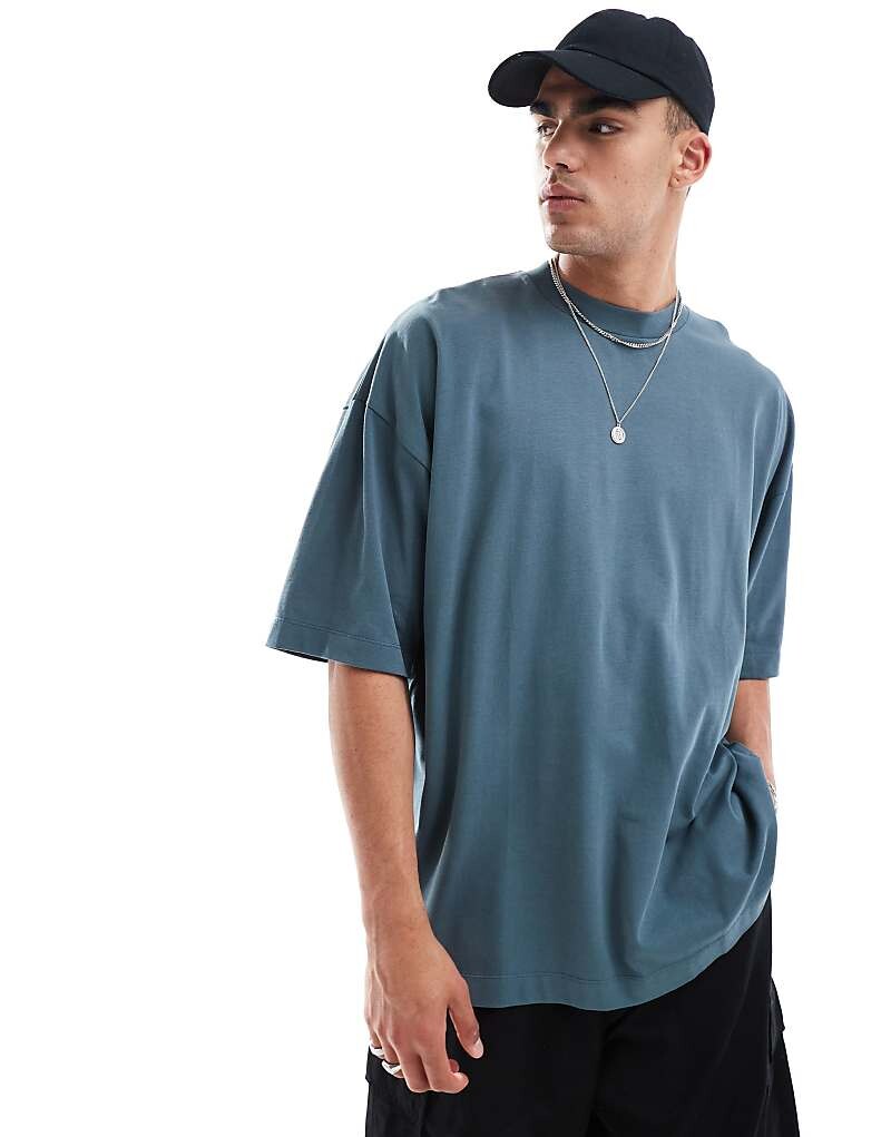 ASOS DESIGN – Essential – плотная футболка графитового цвета очень большого размера, плотностью 240 г/м²
ASOS DESIGN – Essential – плотная футболка графитового цвета очень большого размера, плотностью 240 г/м²