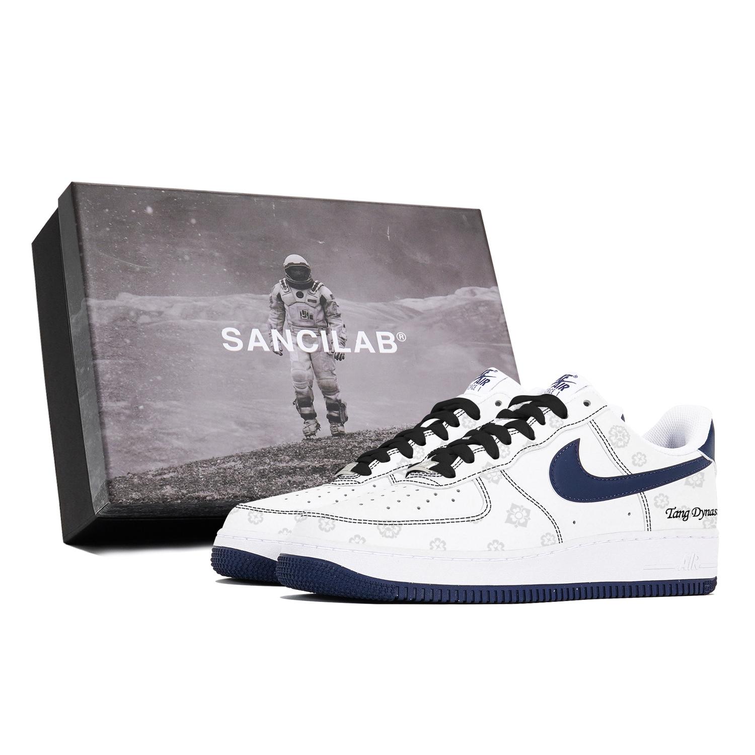 Nike Кроссовки Air Force 1 нескользящие облегченные низкие для скейтбординга мужские бело-голубые, цвет White Blue
Nike Кроссовки Air Force 1 нескользящие облегченные низкие для скейтбординга мужские бело-голубые, цвет White Blue