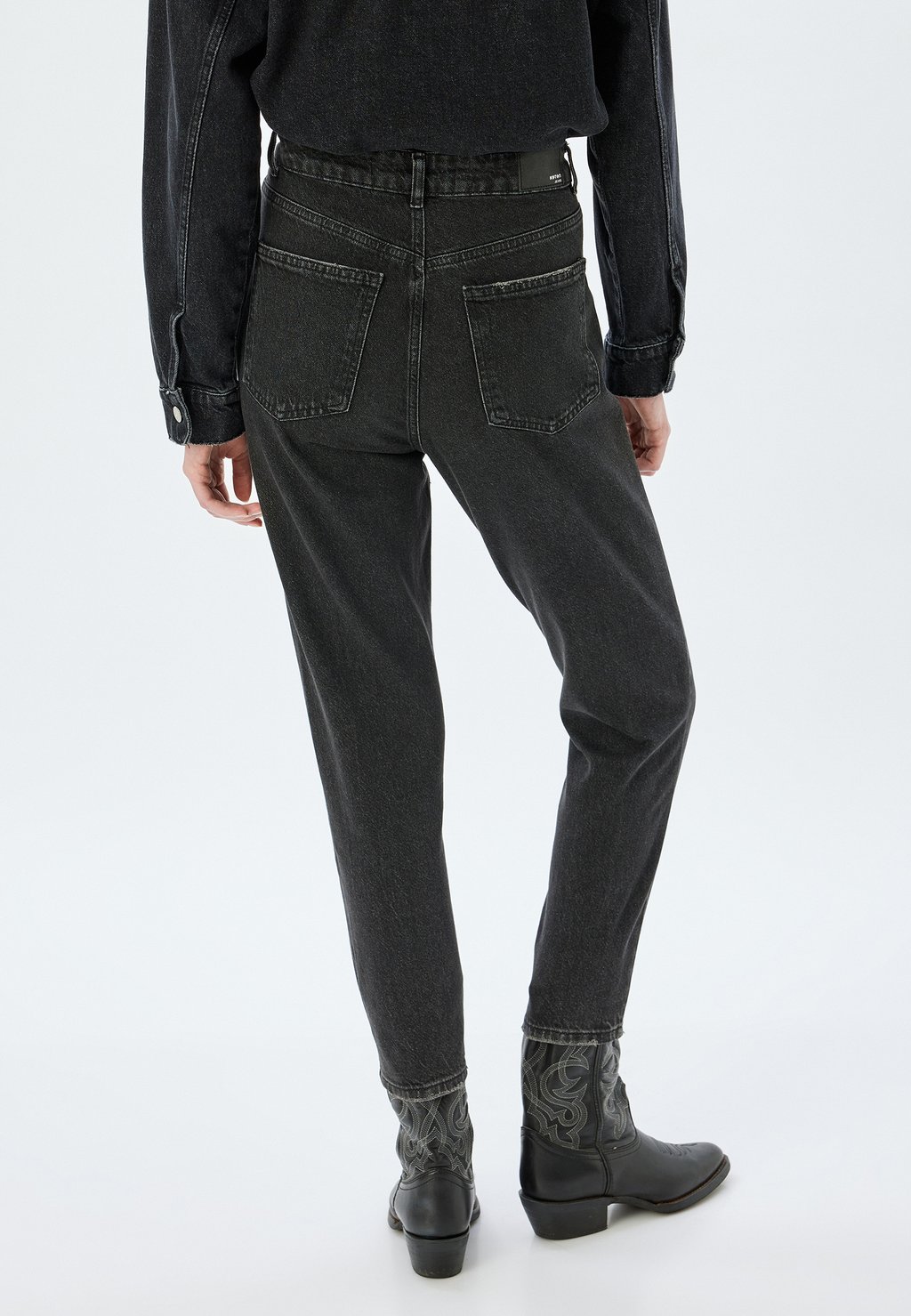 Джинсы облегающего кроя Koton, черный 
Джинсы облегающего кроя Koton, черный
