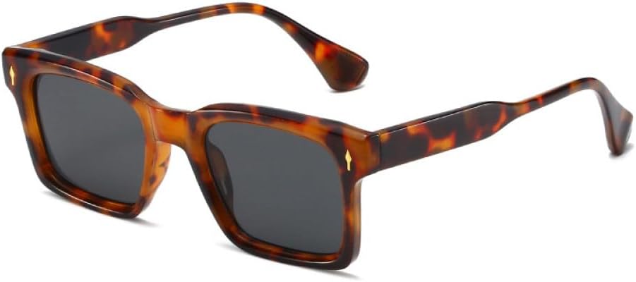 Модные квадратные солнцезащитные очки с заклепками для мужчин, конфетного цвета, с защитой от УФ-излучения UV400, трендовые для женщин, с прозрачными линзами в оправе MTZJH, One Color
Модные квадратные солнцезащитные очки с заклепками для мужчин, конфетного цвета, с защитой от УФ-излучения UV400, трендовые для женщин, с прозрачными линзами в оправе MTZJH, One Color