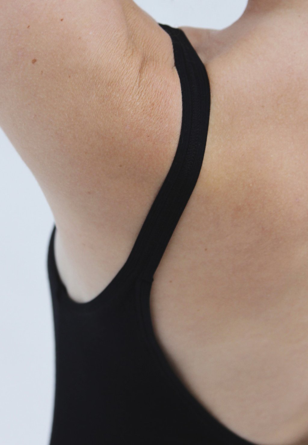 Боди MAREEN Erlich Textil, черный
Боди MAREEN Erlich Textil, черный