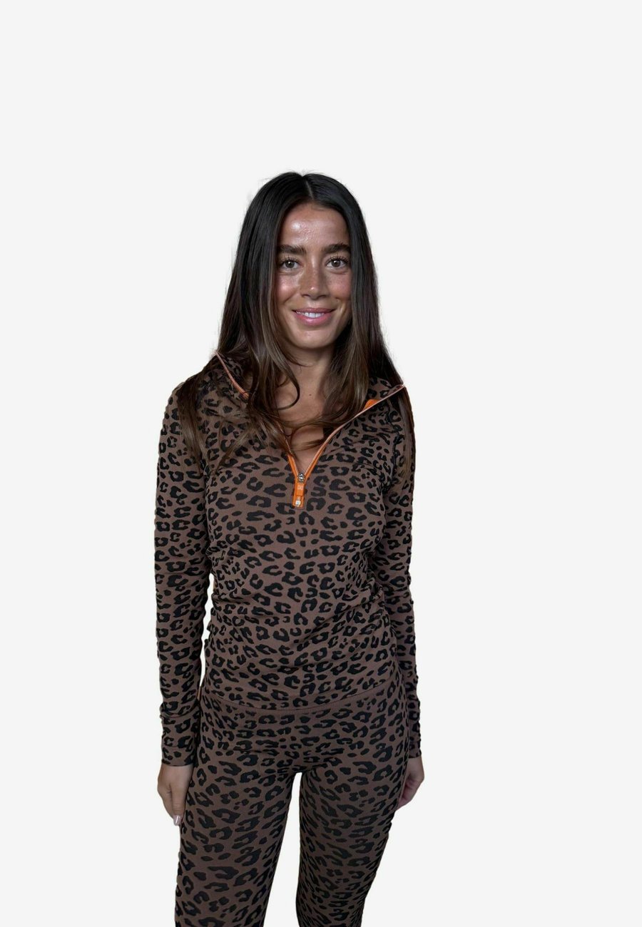 Топ Never Fully Dressed THERMAL, Leopard/Brown
Топ Never Fully Dressed THERMAL, Leopard/Brown