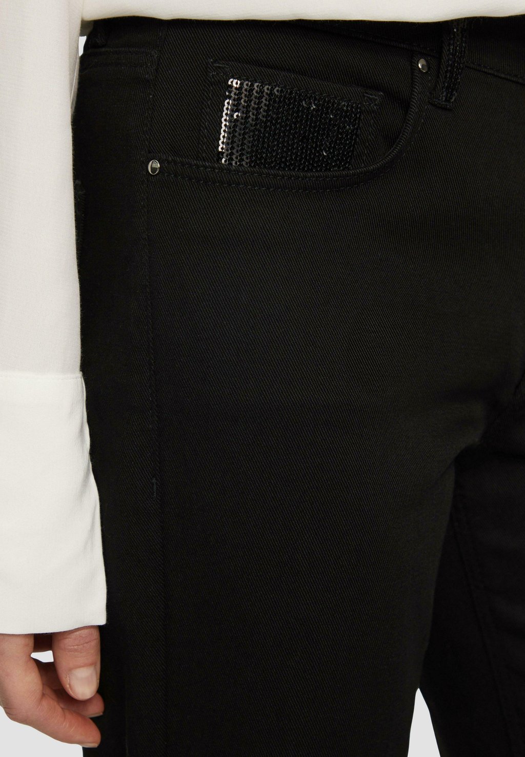 Джинсы прямого кроя PAILLETTENDETAILS s.Oliver BLACK LABEL, черный
Джинсы прямого кроя PAILLETTENDETAILS s.Oliver BLACK LABEL, черный