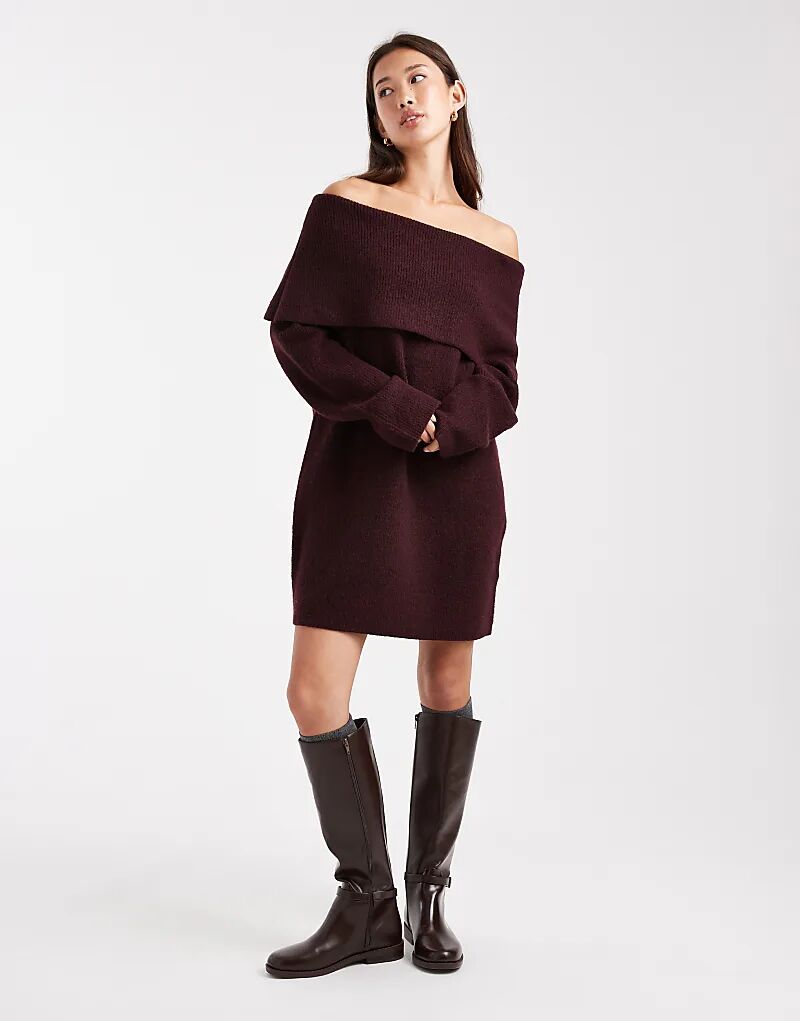 Мини-платье Miss Selfridge с отложным воротником и бардо шоколадного цвета
Мини-платье Miss Selfridge с отложным воротником и бардо шоколадного цвета