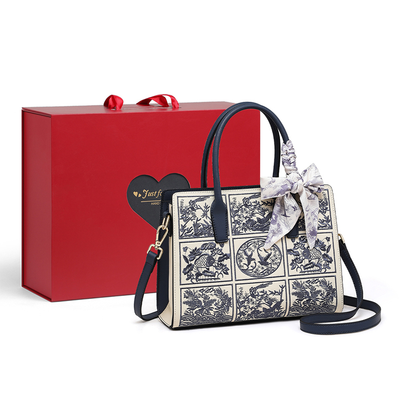 VINEY Кожаная сумка большая женская разноцветная, V91429+Beige White Blue
VINEY Кожаная сумка большая женская разноцветная, V91429+Beige White Blue