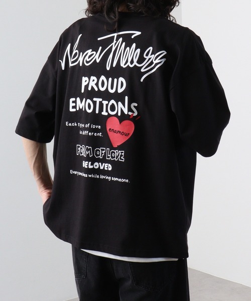 Футболка с короткими рукавами, свободного кроя, с вышивкой, принтом на спине и карманом, из плотной ткани FUNALIVE, черный
Футболка с короткими рукавами, свободного кроя, с вышивкой, принтом на спине и карманом, из плотной ткани FUNALIVE, черный