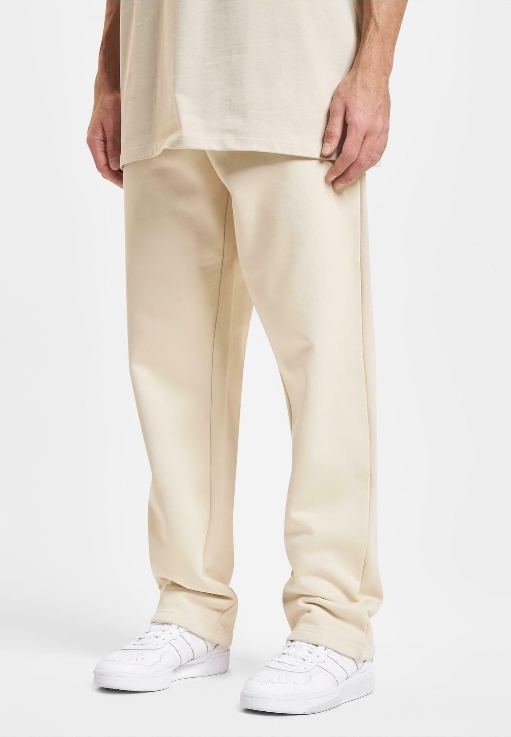 Спортивные штаны JOGGING DEF, песочный
Спортивные штаны JOGGING DEF, песочный