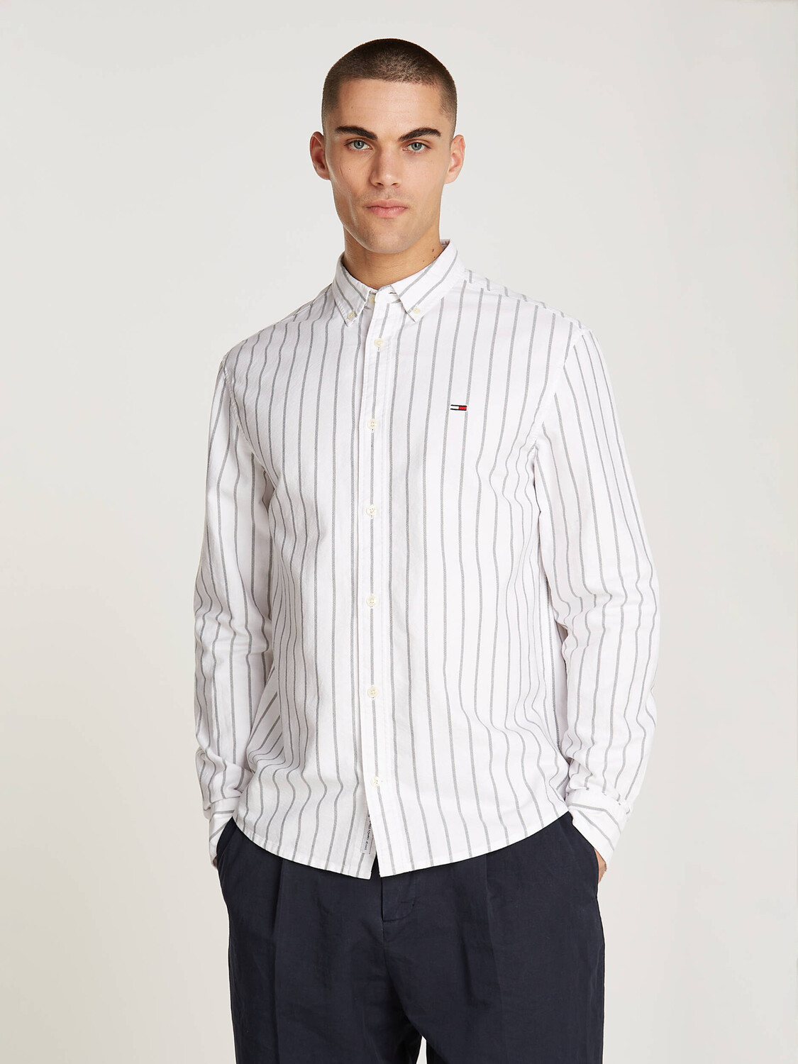 Рубашка Tommy Jeans OXFORD Regular Fit, белый
Рубашка Tommy Jeans OXFORD Regular Fit, белый