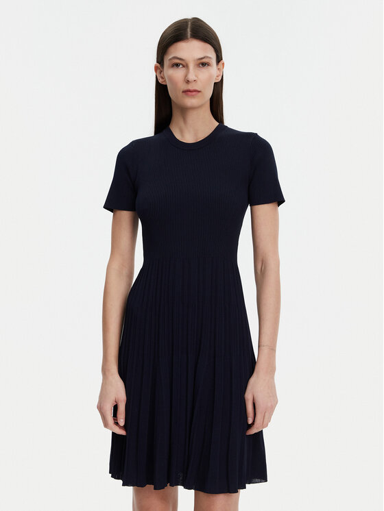 Облегающее трикотажное платье MS5830OBFD Michael Michael Kors, синий
Облегающее трикотажное платье MS5830OBFD Michael Michael Kors, синий