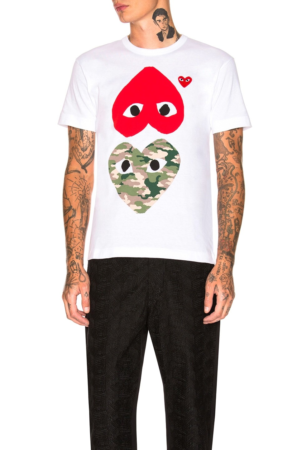 Футболка Comme des Garçons Camouflage Double Emblem, белый 
Футболка Comme des Garçons Camouflage Double Emblem, белый