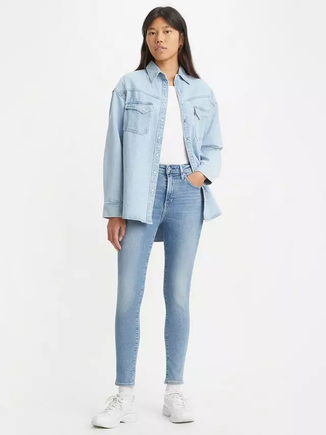 Джинсы Levi's 721 High Waist Skinny, цвет blue wave light
Джинсы Levi's 721 High Waist Skinny, цвет blue wave light