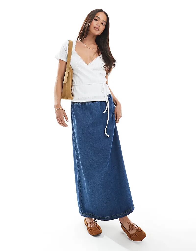 Джинсовая юбка миди ASOS DESIGN, средне-синего цвета, без застежек
Джинсовая юбка миди ASOS DESIGN, средне-синего цвета, без застежек