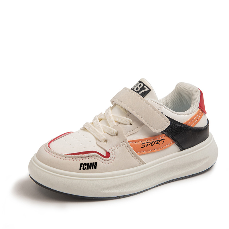 Детские кроссовки для бега FCMM, черный 
Детские кроссовки для бега FCMM, черный