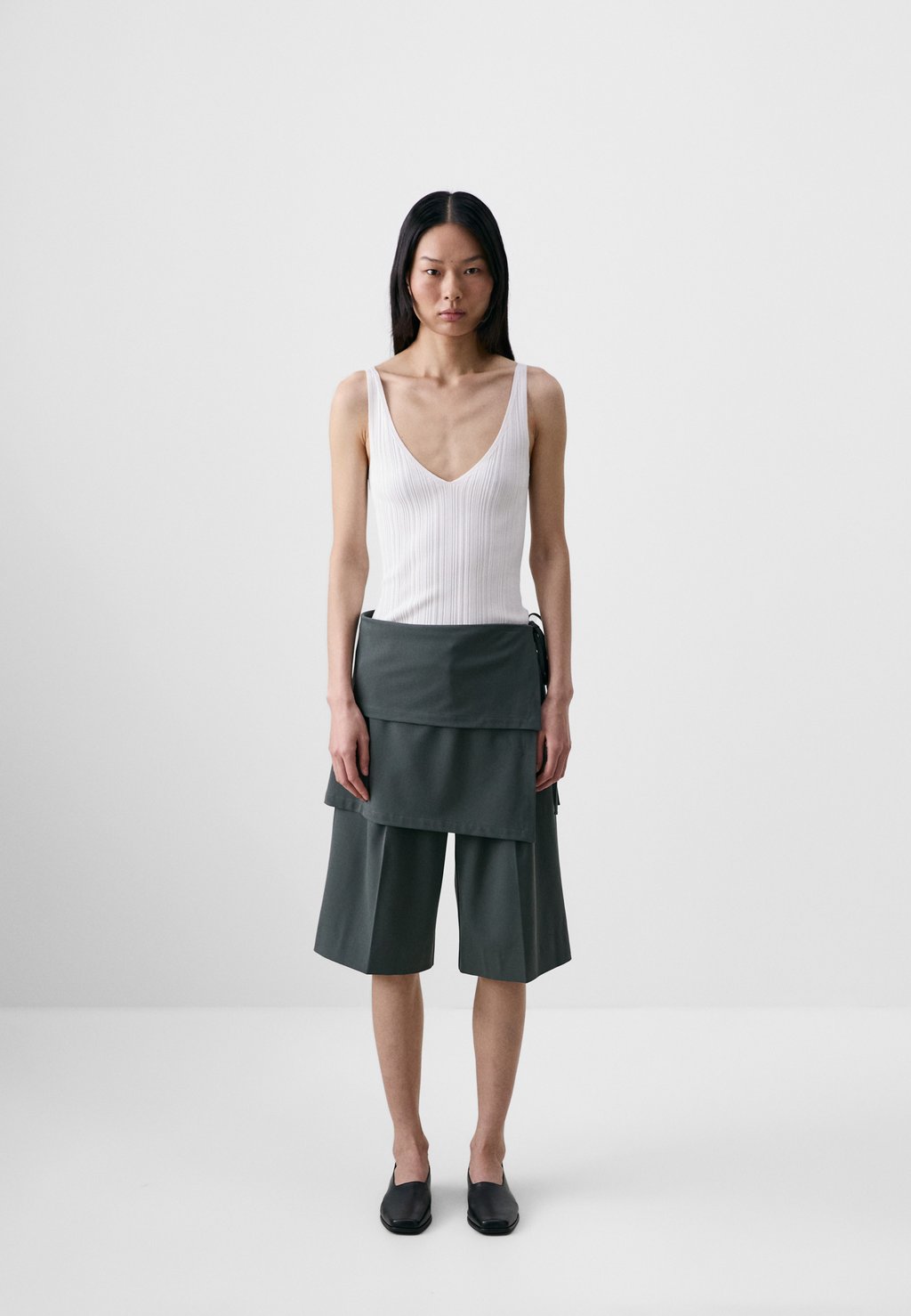 Шорты SAFAYE Samsøe Samsøe, темно-зеленый
Шорты SAFAYE Samsøe Samsøe, темно-зеленый