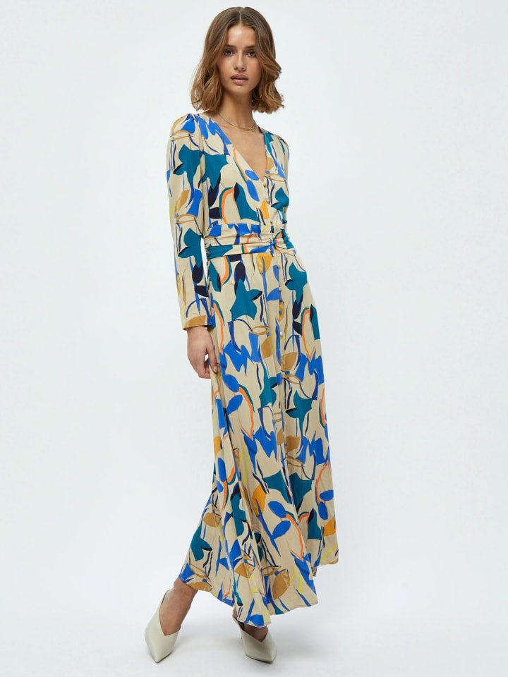 Длинное платье minus
Длинное платье minus