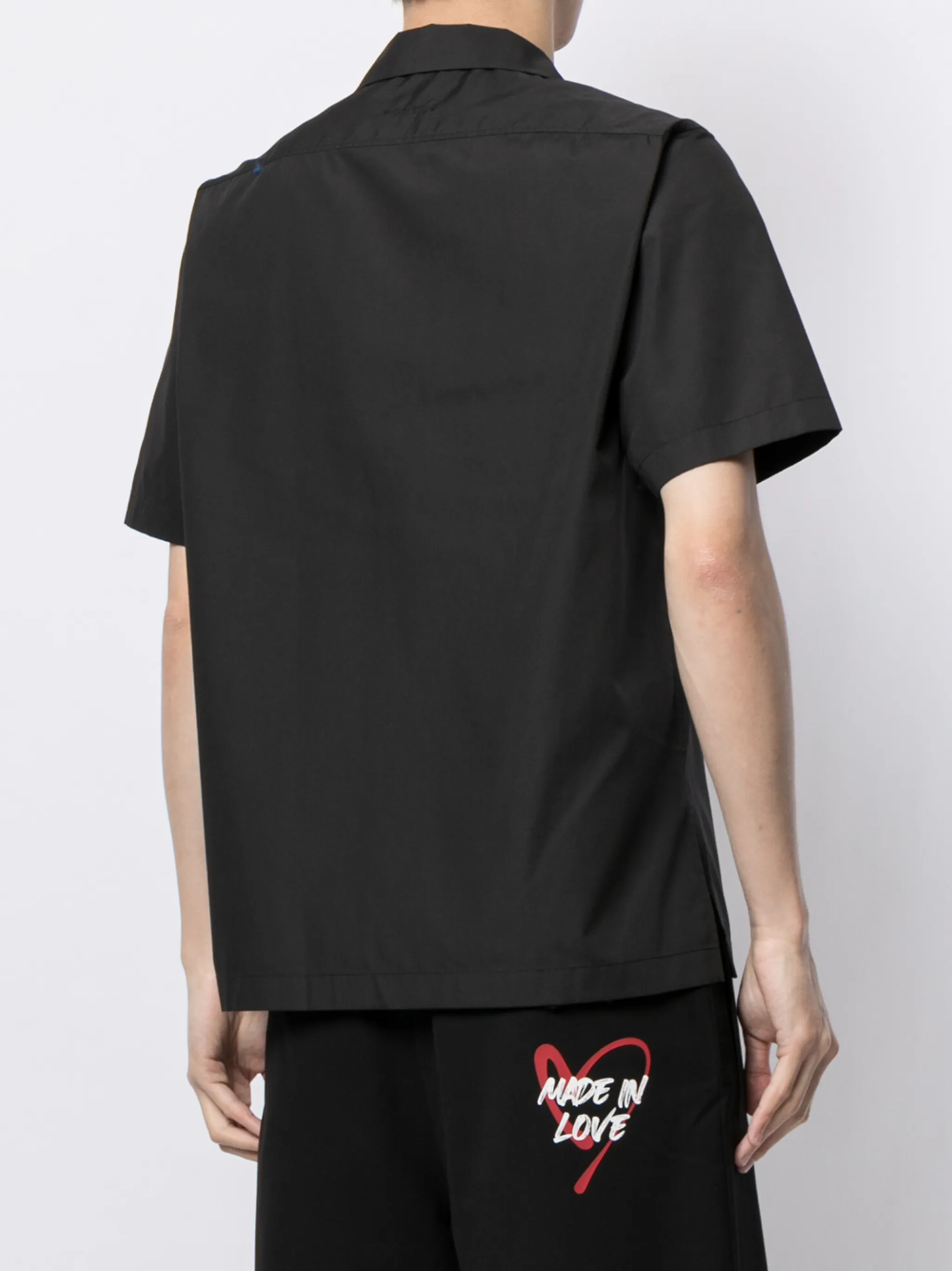 Рубашка с короткими рукавами и надписью Ports V, черный
Рубашка с короткими рукавами и надписью Ports V, черный