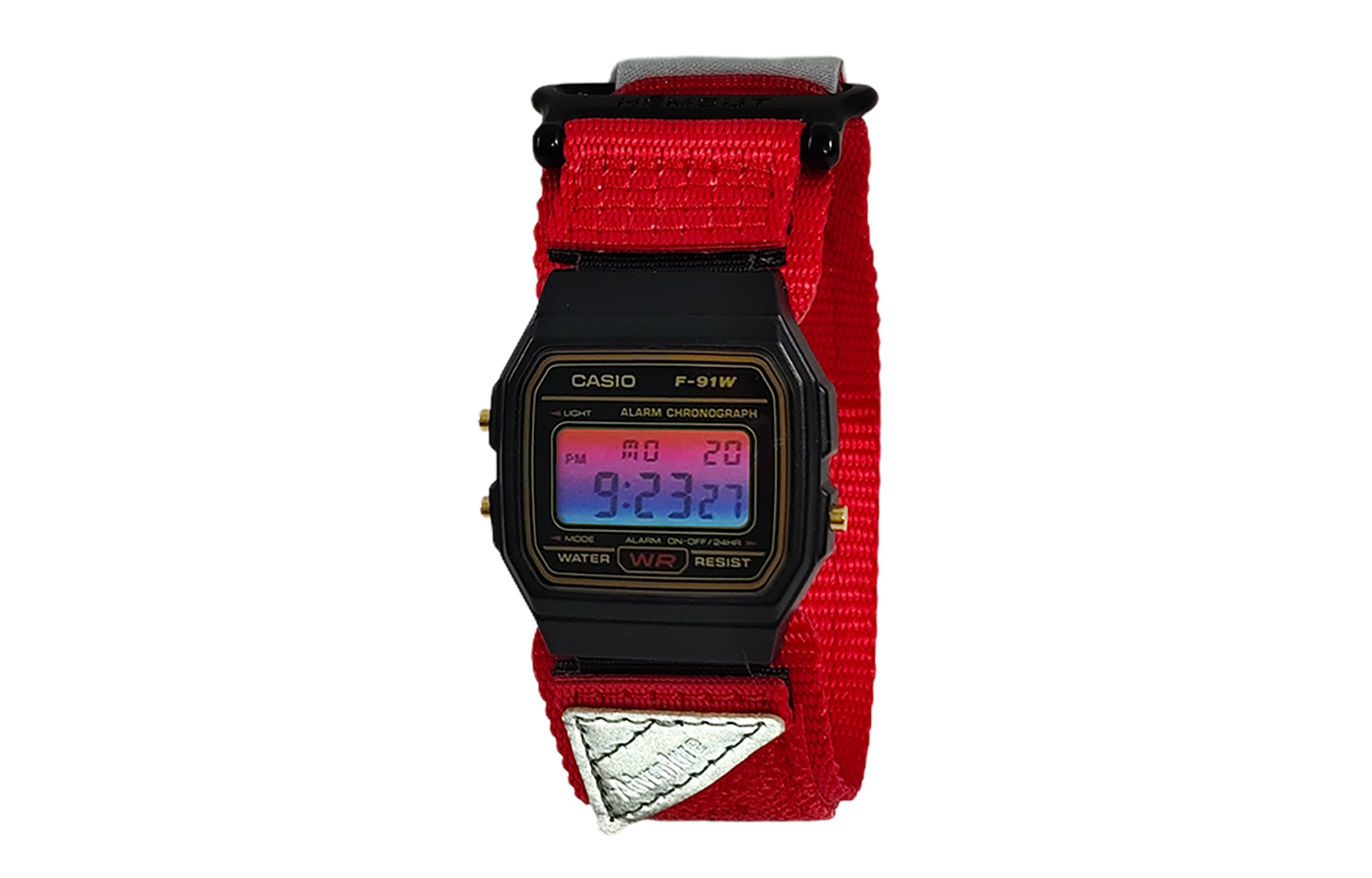 CASIO Мужские часы Retrofit Series с кварцевым механизмом и нейлоновым ремешком, черный циферблат
CASIO Мужские часы Retrofit Series с кварцевым механизмом и нейлоновым ремешком, черный циферблат