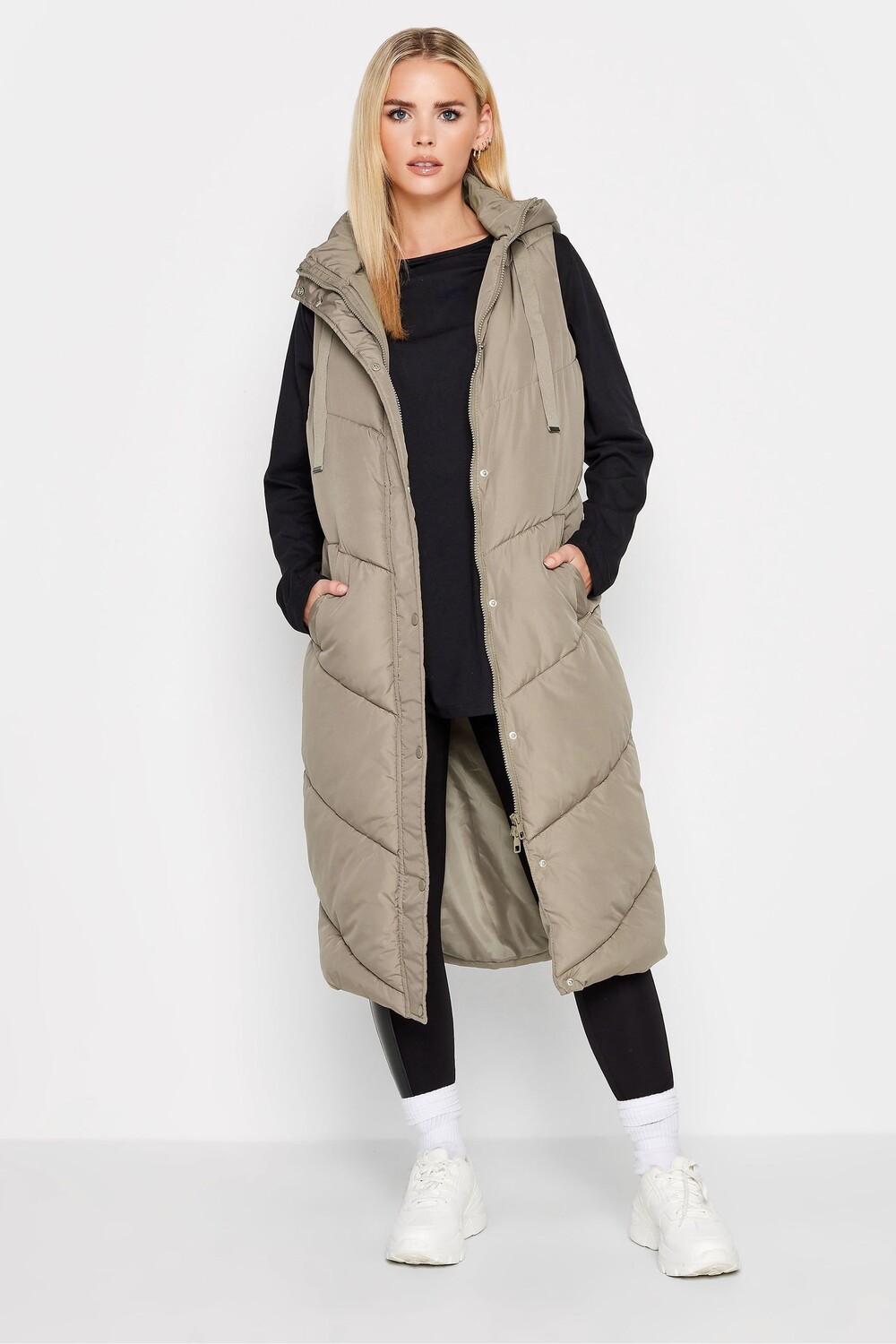 Потертая майка PixieGirl Petite, коричневый
Потертая майка PixieGirl Petite, коричневый