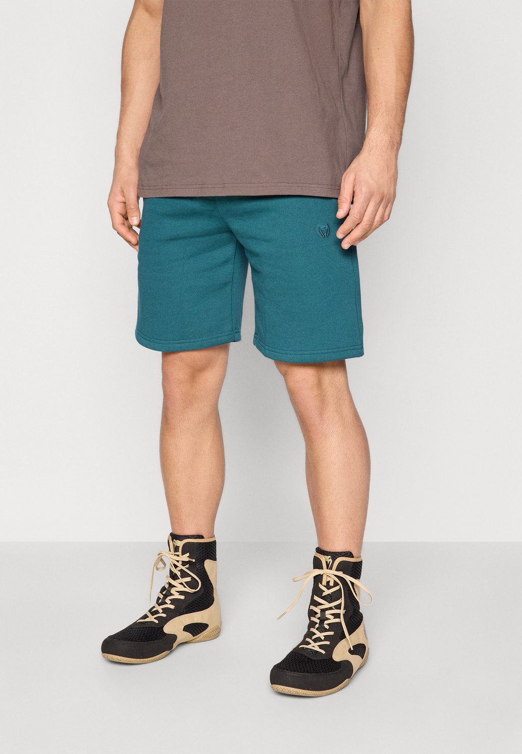 Спортивные шорты SILENT POWER SHORTS Venum, зеленый
Спортивные шорты SILENT POWER SHORTS Venum, зеленый