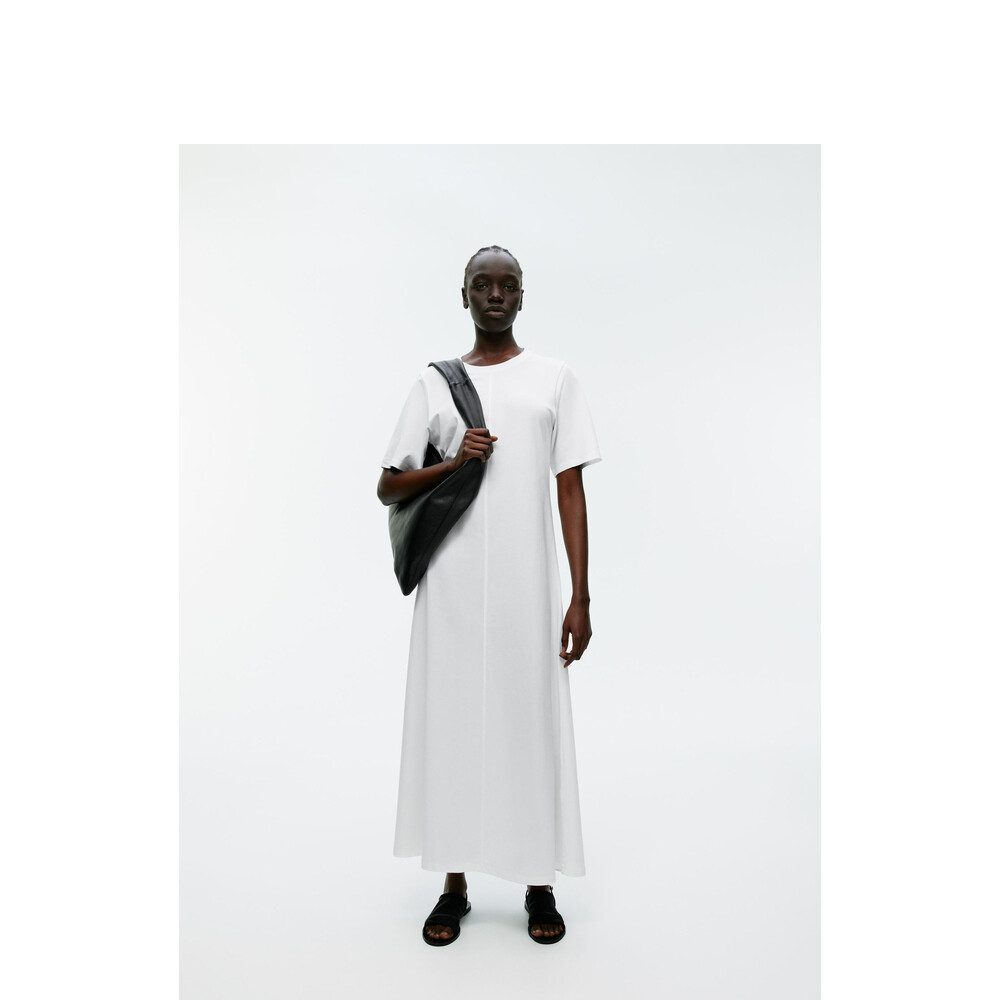 Платье-футболка Arket с короткими рукавами, белый
Платье-футболка Arket с короткими рукавами, белый