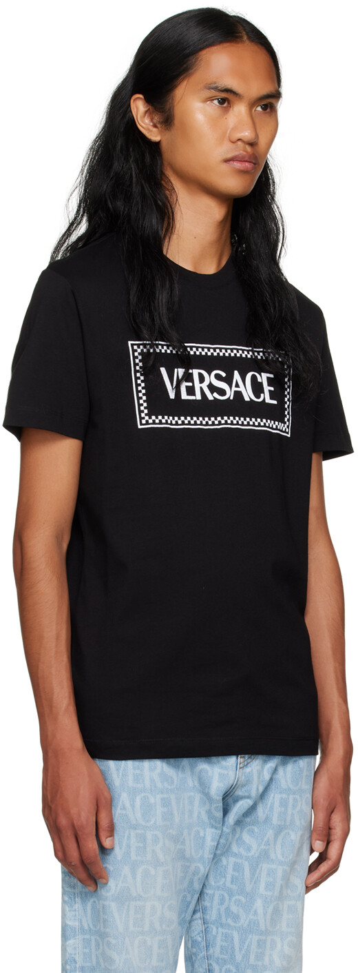 Черная футболка с вышивкой Versace, Черный, Черная футболка с вышивкой Versace
Черная футболка с вышивкой Versace, Черный, Черная футболка с вышивкой Versace
