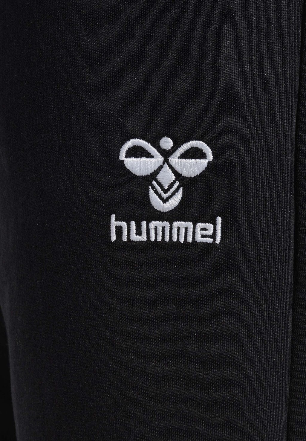 Брюки тренировочного костюма Lgo Hummel, черные
Брюки тренировочного костюма Lgo Hummel, черные