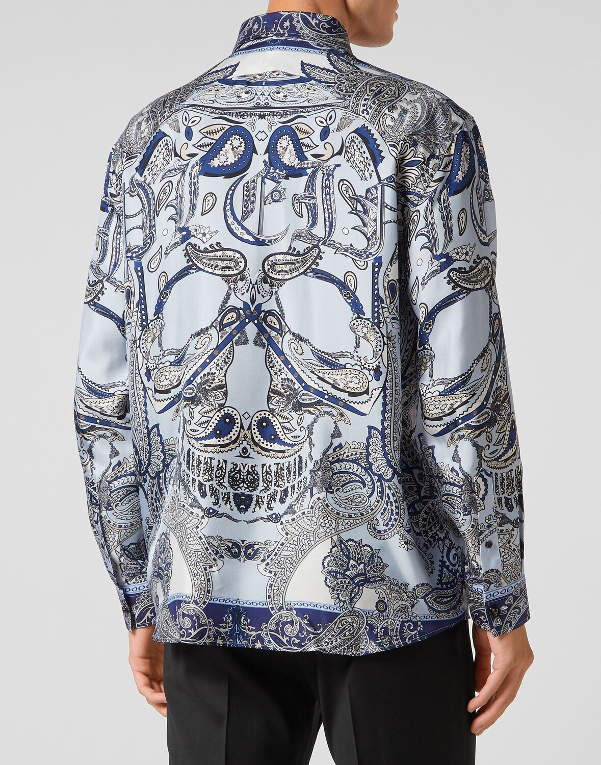 Шелковая рубашка Dandy Fit с фуляром с узором пейсли Philipp Plein, цвет Light Blue
Шелковая рубашка Dandy Fit с фуляром с узором пейсли Philipp Plein, цвет Light Blue