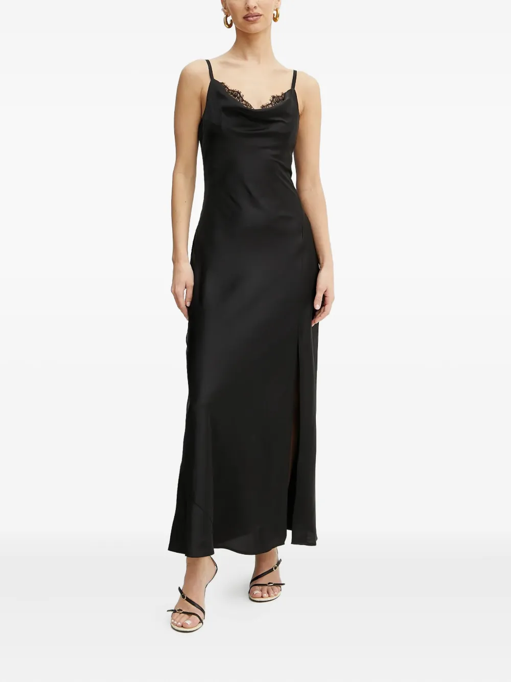 Платье макси с воротником-хомутом и кружевом GUESS USA, черный
Платье макси с воротником-хомутом и кружевом GUESS USA, черный