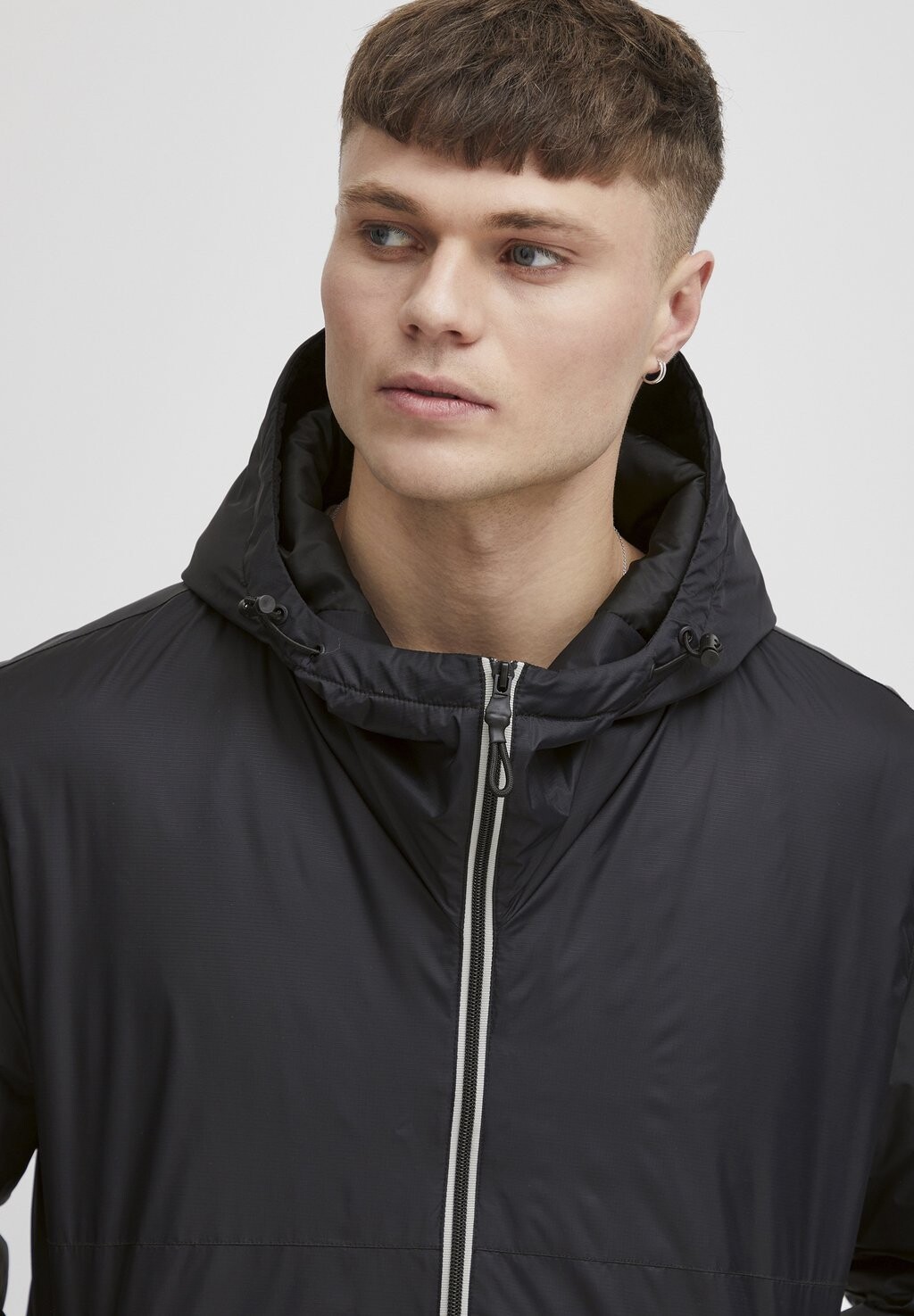 Куртка-переходник Garon Solid, черный
Куртка-переходник Garon Solid, черный