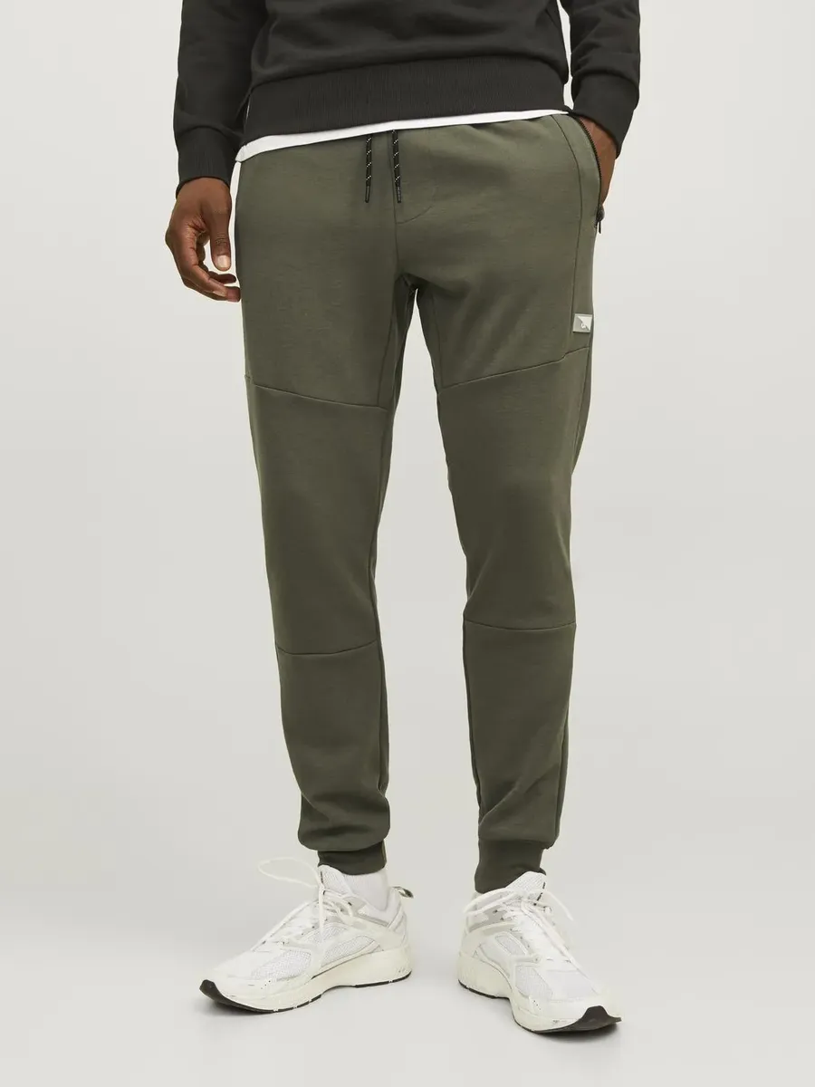 Спортивные брюки Jack & Jones "JPSTWILL JJAIR SEAT PANTS NOOS BEX", цвет Dusty Olive Detail:Melange
Спортивные брюки Jack & Jones "JPSTWILL JJAIR SEAT PANTS NOOS BEX", цвет Dusty Olive Detail:Melange