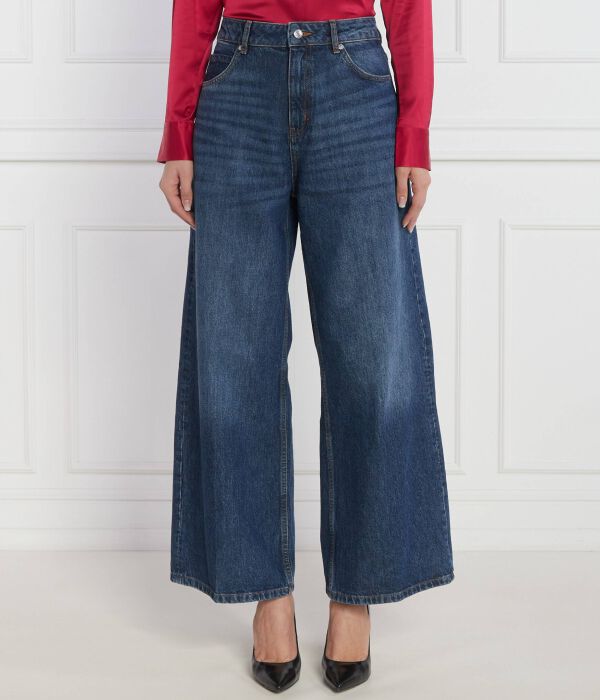 Джинсы женские Hugo широкого кроя укороченные, синий
Джинсы женские Hugo широкого кроя укороченные, синий