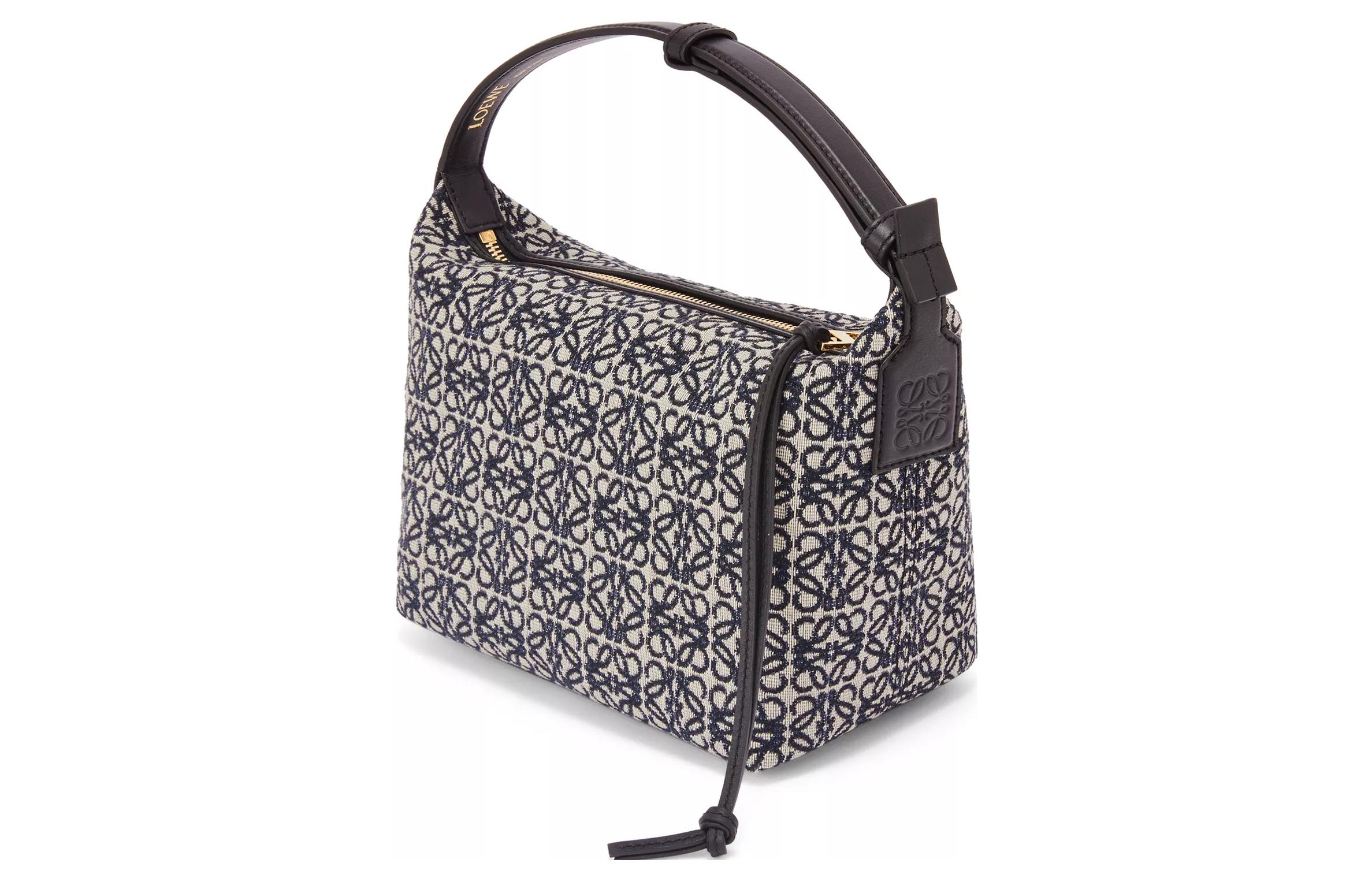 LOEWE Сумка Cubi Bag Small Anagram Jacquard Navy/Black
LOEWE Сумка Cubi Bag Small Anagram Jacquard Navy/Black