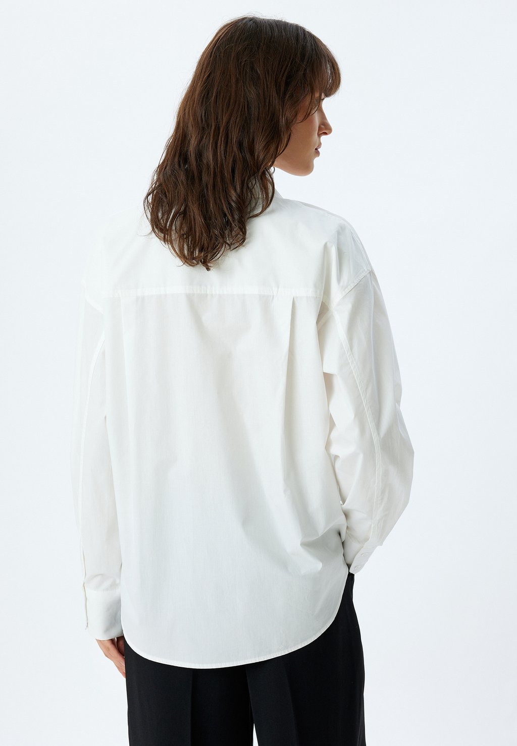 Блузка на пуговицах Koton, белый
Блузка на пуговицах Koton, белый