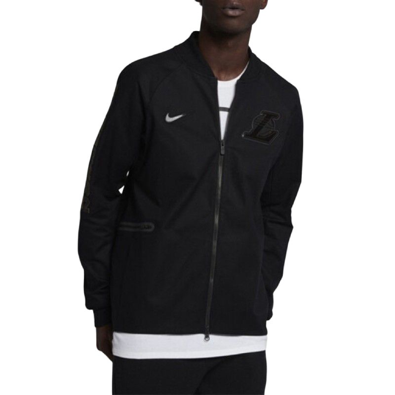 Nike Куртка мужская черная
Nike Куртка мужская черная