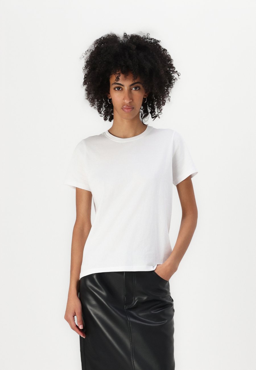 Футболка 2nd Day FROSTY , Brilliant White/White, Белый, Футболка 2nd Day FROSTY , Brilliant White/White
Футболка 2nd Day FROSTY , Brilliant White/White, Белый, Футболка 2nd Day FROSTY , Brilliant White/White