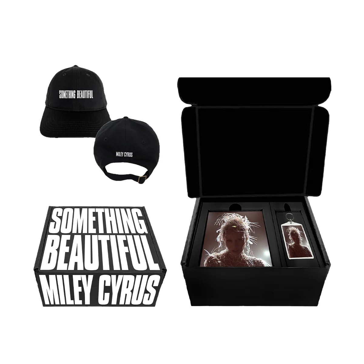 Лимитированный набор Miley Cyrus Something Beautiful Limited Edition Hat & CD Box Set, 3 предмета
Лимитированный набор Miley Cyrus Something Beautiful Limited Edition Hat & CD Box Set, 3 предмета